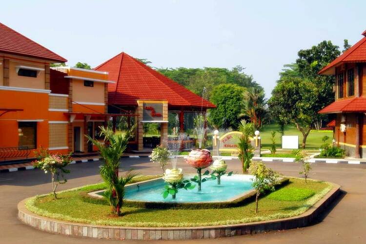 Resto Padang Golf Cipayung Jakarta